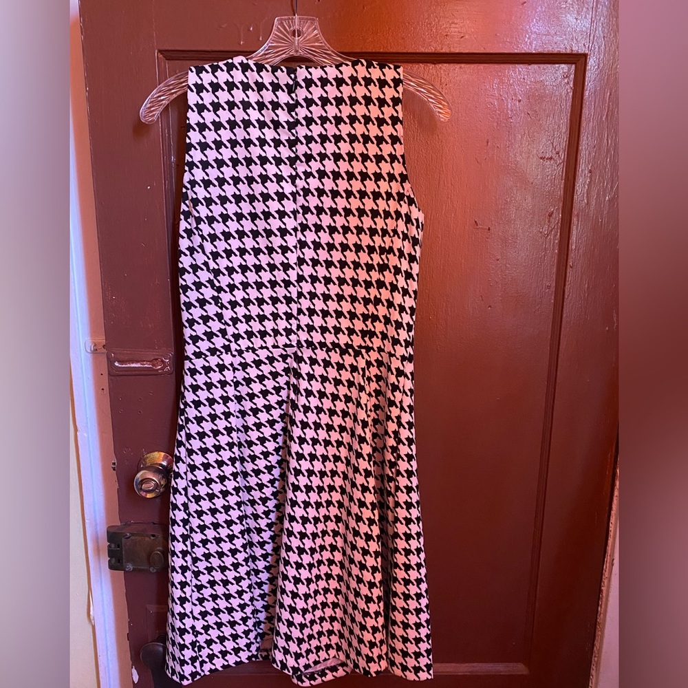 MICHAEL KORS WOMENS HOUNDSTOOTH PONTE BLACK AND WHITE FIT AND FLARE DRESS - Picture 2 of 9